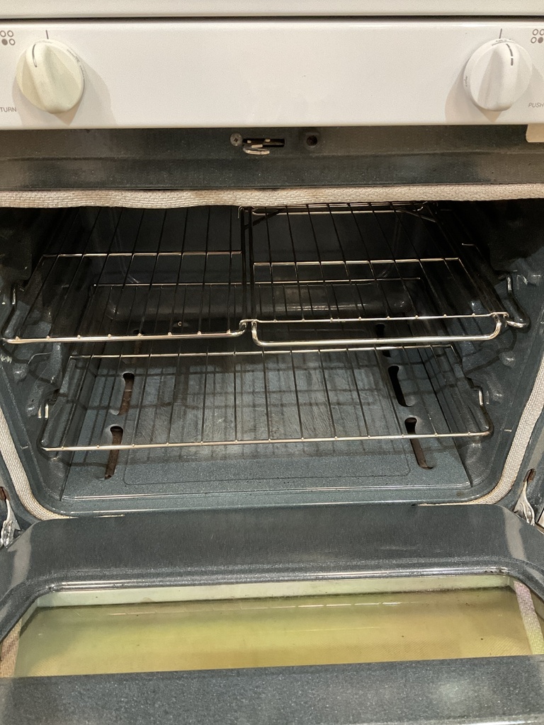 Whirlpool Used Natural Gas Stove 30inches (White) 