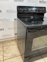 Ge Used Electric Stove 220volts (40/50 AMP) 30inches {no cord} (Black) 