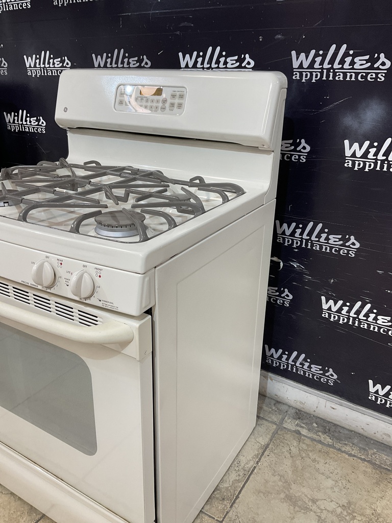 Ge Used Natural Gas Stove 30inches (Bisque)