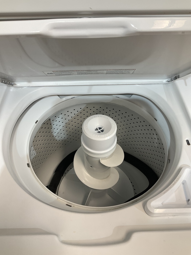 Whirlpool Used Electric Unit Stackable 220volts (30 AMP) 27x72 {3 prong} (White) 