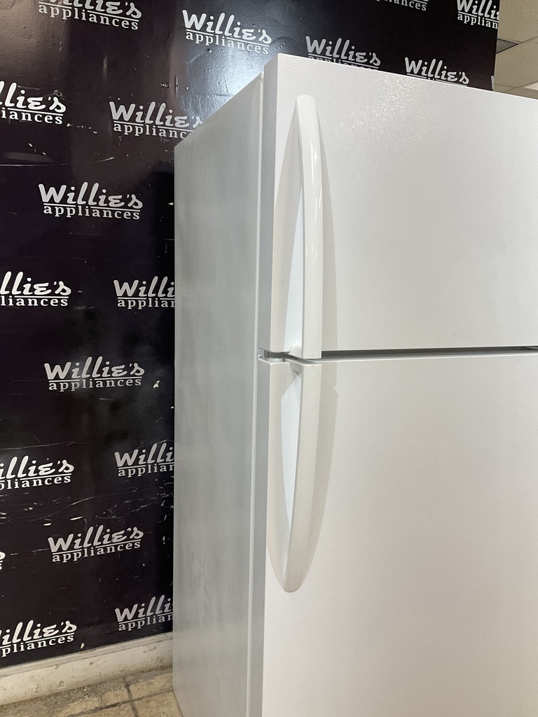 Frigidaire Used Refrigerator Top and Bottom 28x64 1/2” (White) 