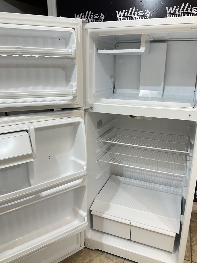 Hotpoint Used Refrigerator Top and Bottom 28x61 1/2” (White) 