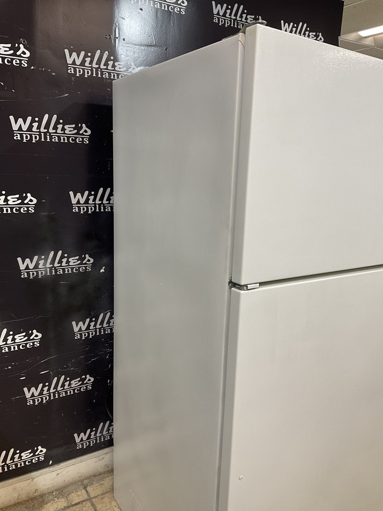 Whirlpool Used Refrigerator Top and Bottom 33x66 (White)