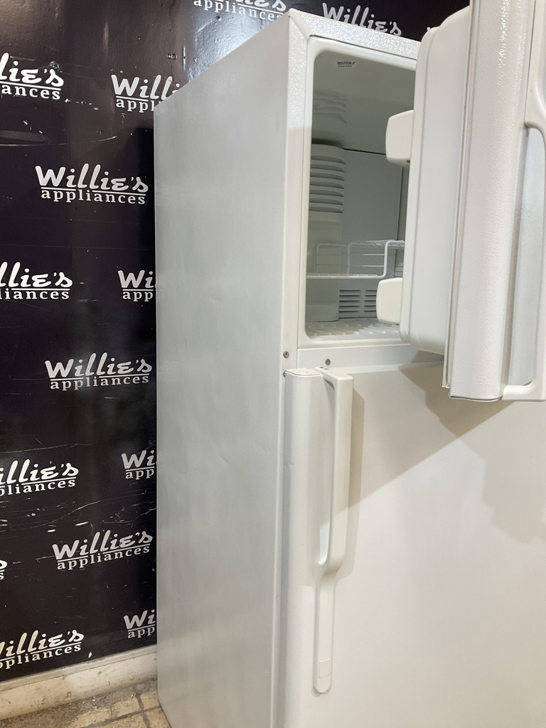 Ge Used Refrigerator Top and Bottom 30x66 1/2” (White) 