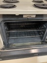 Ge Used Electric Stove 220volts (40/50 AMP) 30inches {no cord} (Bisque) 