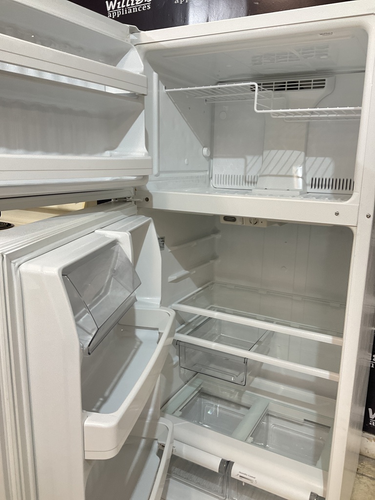 Ge Used Refrigerator Top and Bottom 28x64 1/2” (White) 