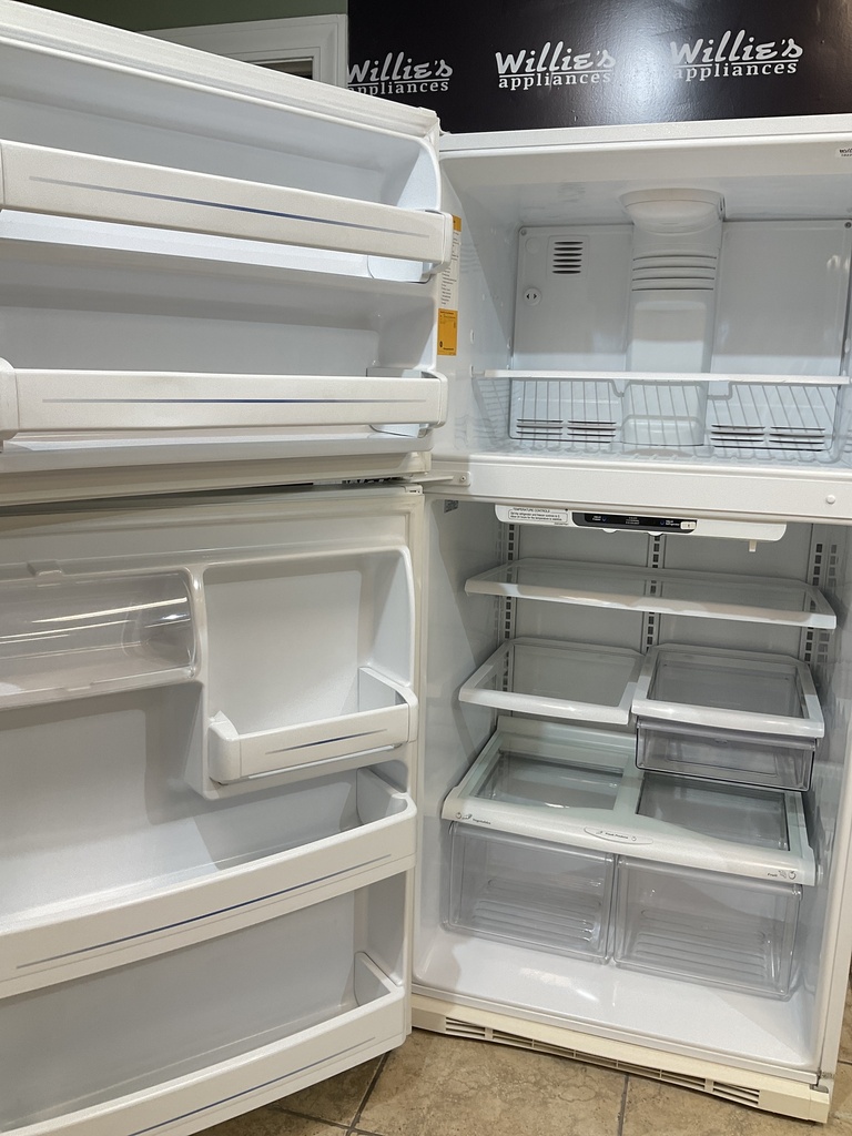 Ge Used Refrigerator Top and Bottom 33x67 (White)