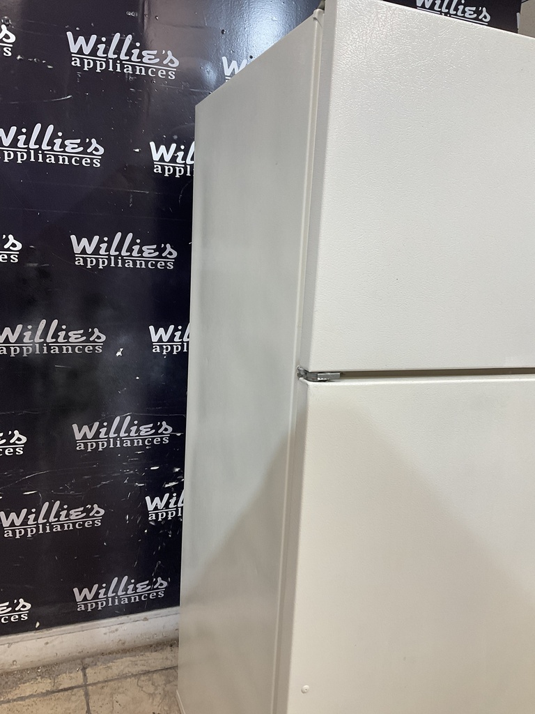 Whirlpool Used Refrigerator Top and Bottom 28x63 (Bisque) 