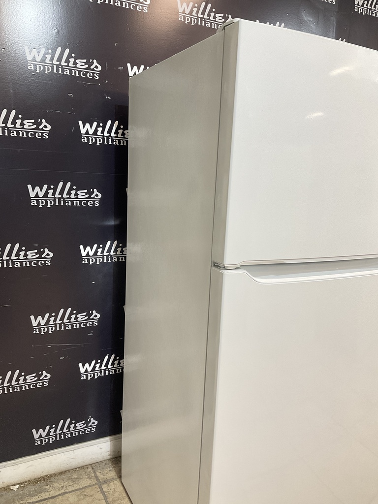 Frigidaire Used Refrigerator Top and Bottom 30x66 (White) 