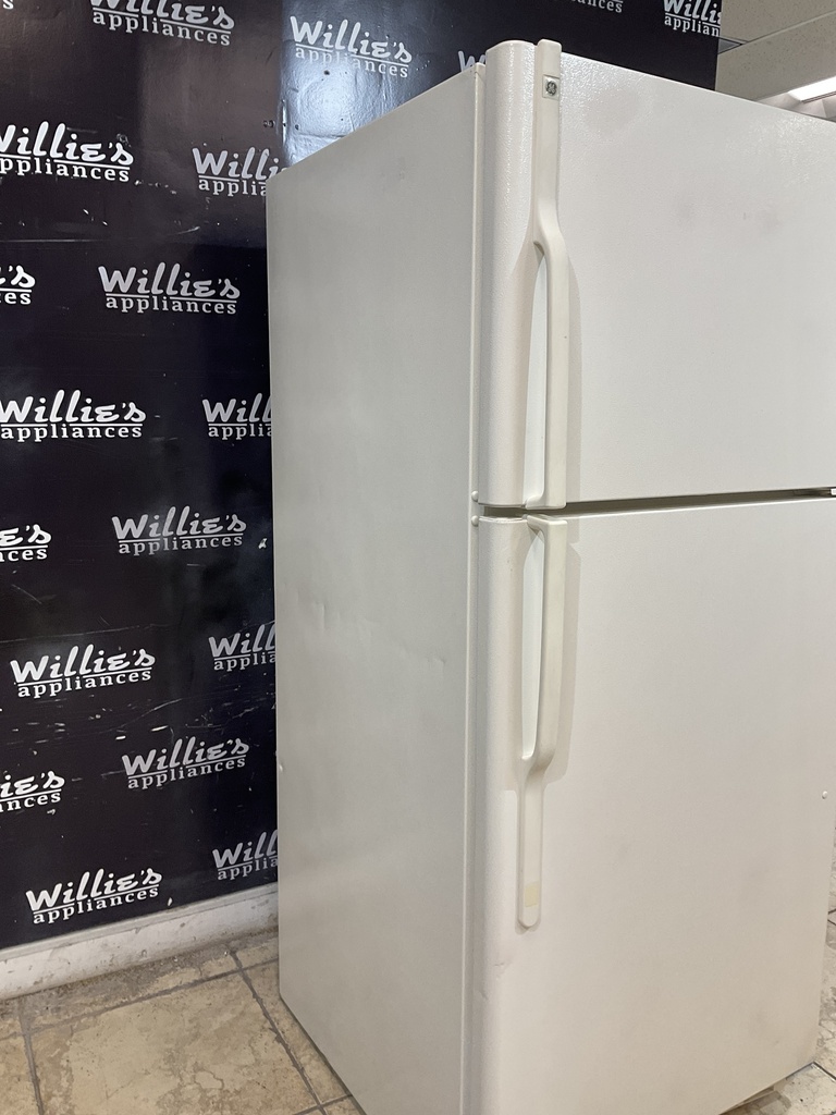 Ge Used Refrigerator Top and Bottom 30x67 (Bisque) 