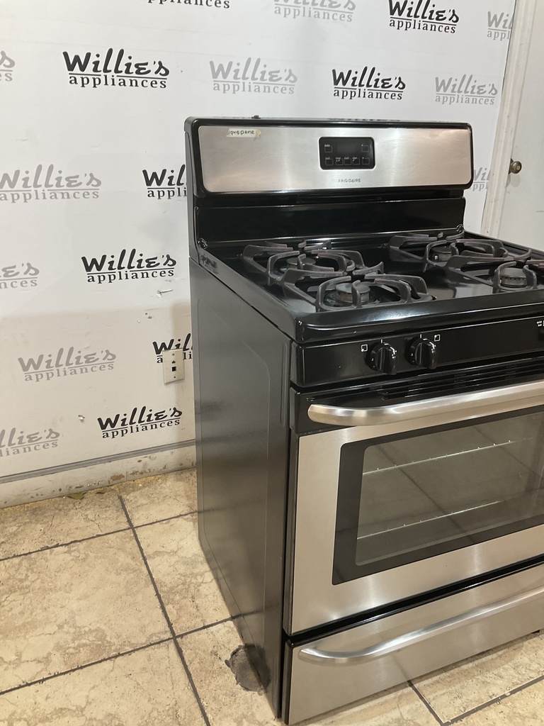 Frigidaire Used Gas Propane Stove 30inches (Stainless Steel) 