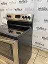 Frigidaire Used Electric Stove 220volts (40/50 AMP) 30inches {no cord} (Stainless steel)