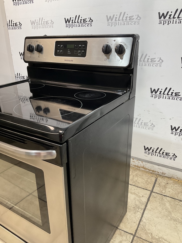 Ge Used Electric Stove 220volts (40/50 AMP) 30inches {no cord} (Stainless steel) 