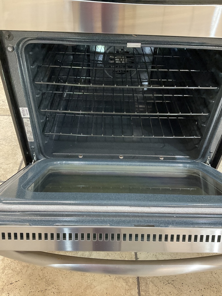 Ge Used Electric Stove Double Oven 220volts (40/50 AMP) 30inches {no cord} (Stainless steel) 