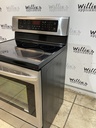 Lg Used Electric Stove 220 volts (40/50 AMP) 30inches {3 prong} (Stainless Steel)