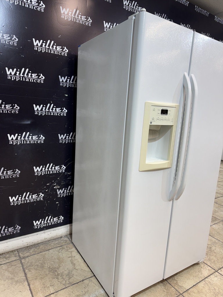 Ge Used Refrigerator Side by side 36x69 1/2” (White)