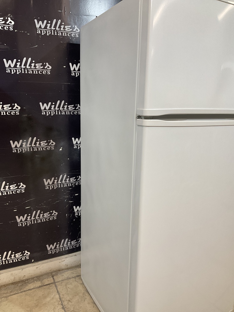 Whirlpool Used Refrigerator Top and Bottom 28 1/2” x 66 1/2” (White)