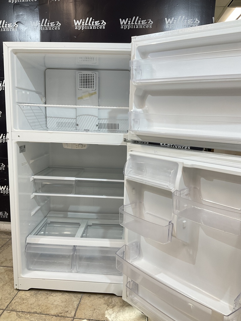 Ge Used Refrigerator Top and Bottom 33x65 1/2” (White) 