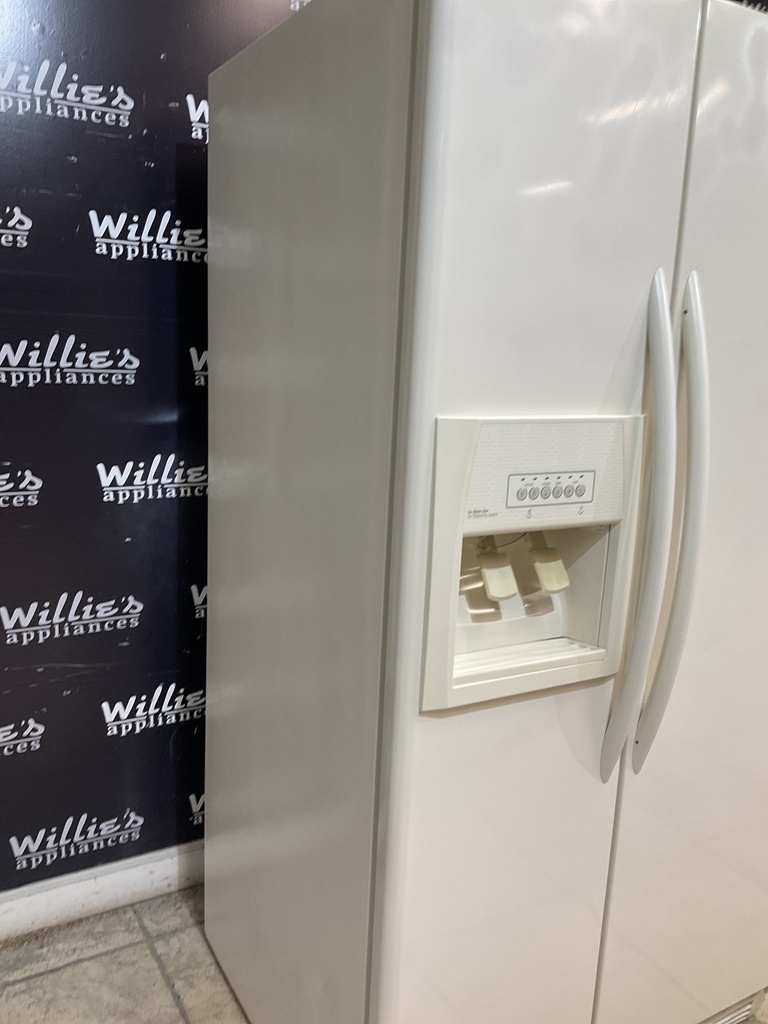 Whirlpool Used Refrigerator Side by Side 36x69 (Bisque) 