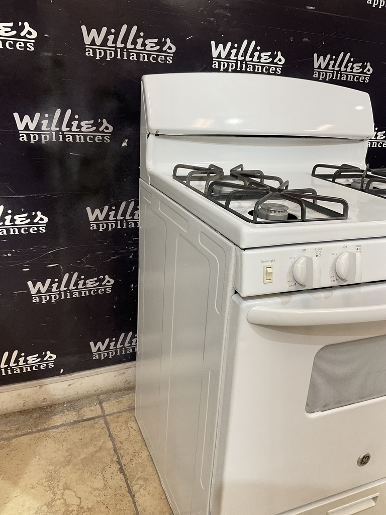 Ge Used Natural Gas Stove 30inches (White) 