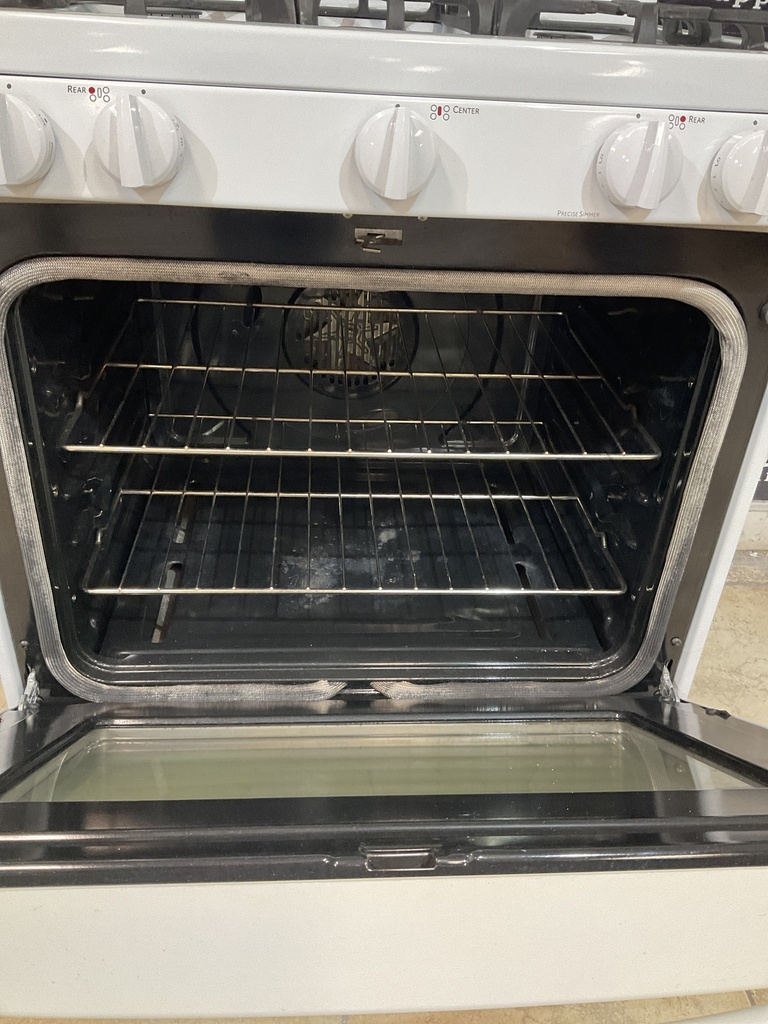 Ge Used Gas Propane Stove 30inches (White) 