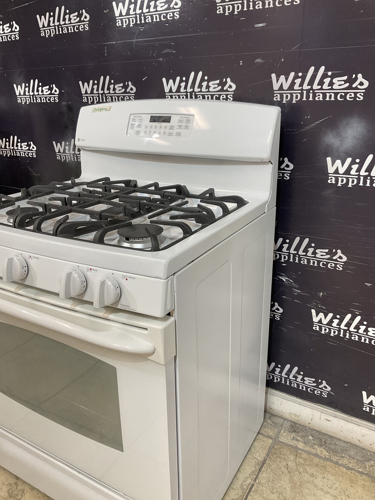 Ge Used Gas Propane Stove 30inches (White) 