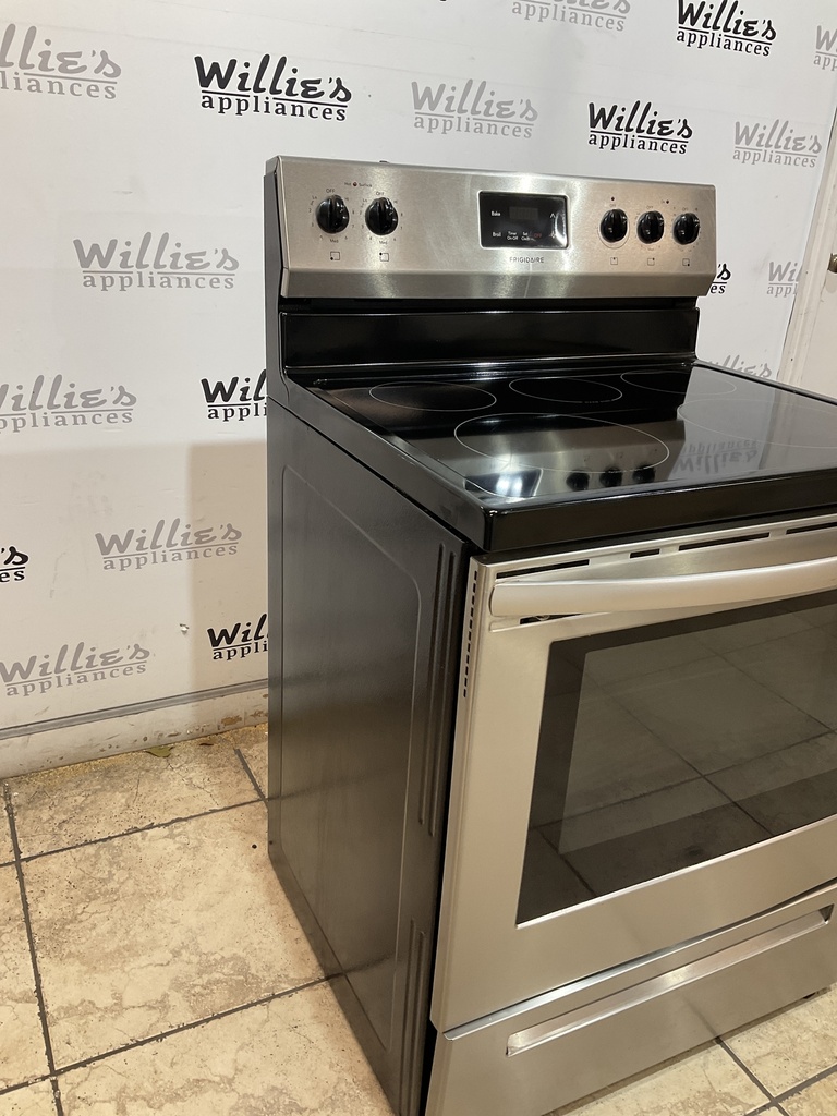 Whirlpool Used Electric Stove 220volts (40/50 AMP) 30inches {no cord} (Stainless Steel) 