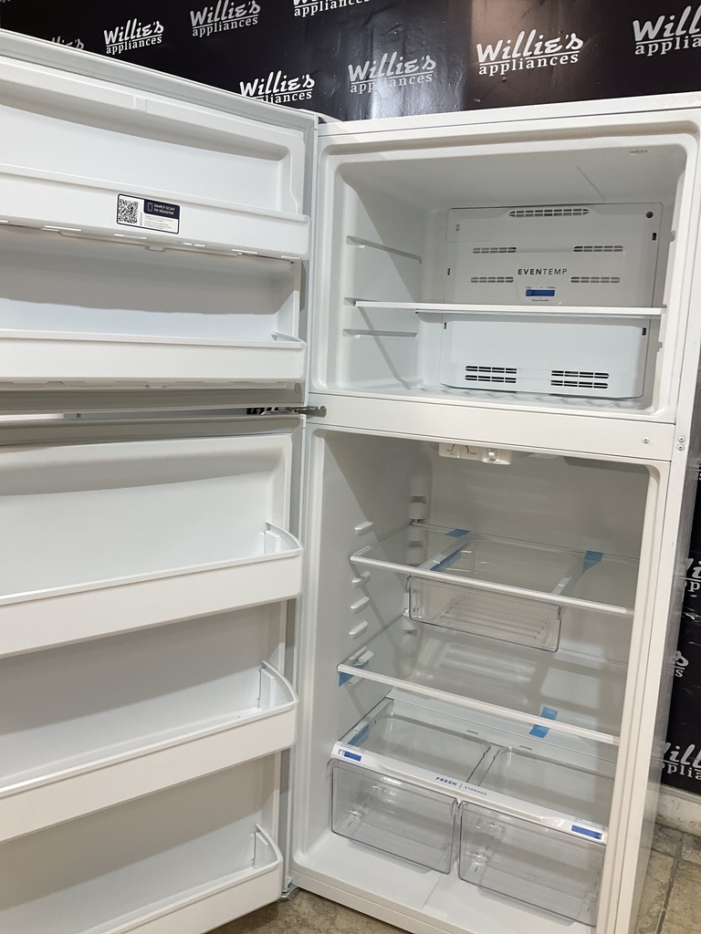 Frigidaire Used Refrigerator Top and Bottom 30x66 (White) 