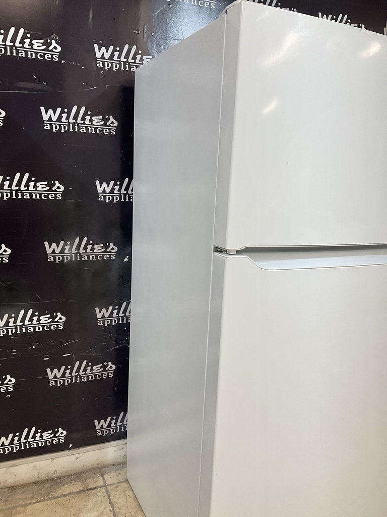 Frigidaire Used Refrigerator Top and Bottom 30x66 (White) 