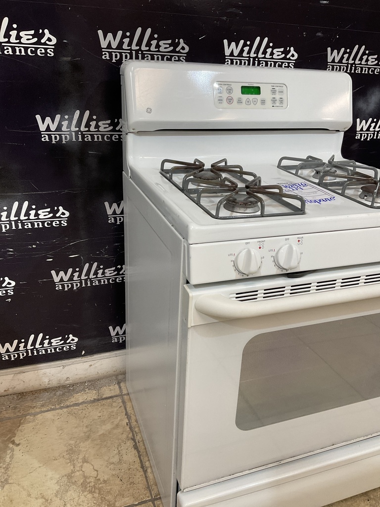 Ge Used Gas Propane Stove 30inches (White ) 