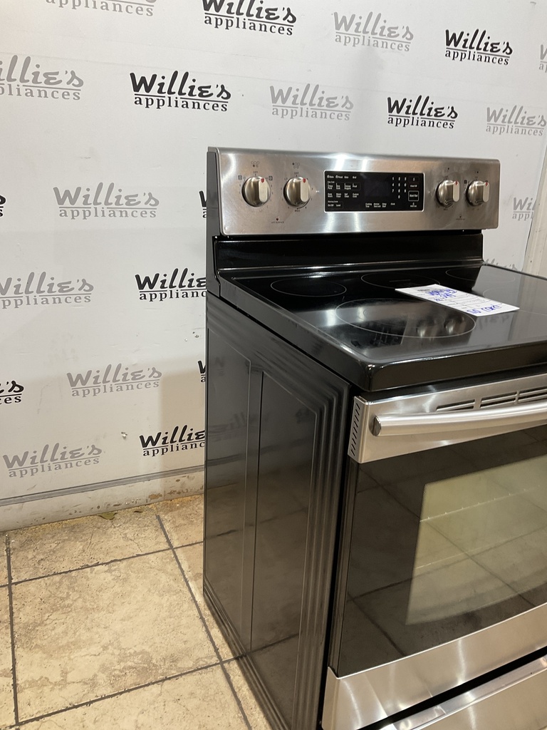 Samsung Used Electric Stove 220volts (40/50 AMP) 30inches {no cord} (Stainless steel)
