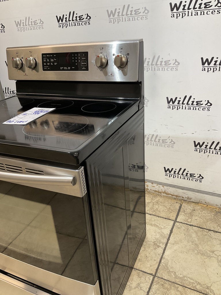 Samsung Used Electric Stove 220volts (40/50 AMP) 30inches {no cord} (Stainless steel)