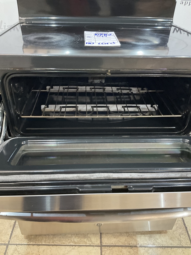 Ge Used Electric Stove Double Oven 20volts (40/50 AMP) 30inches {no cord} (Stainless Steel) 