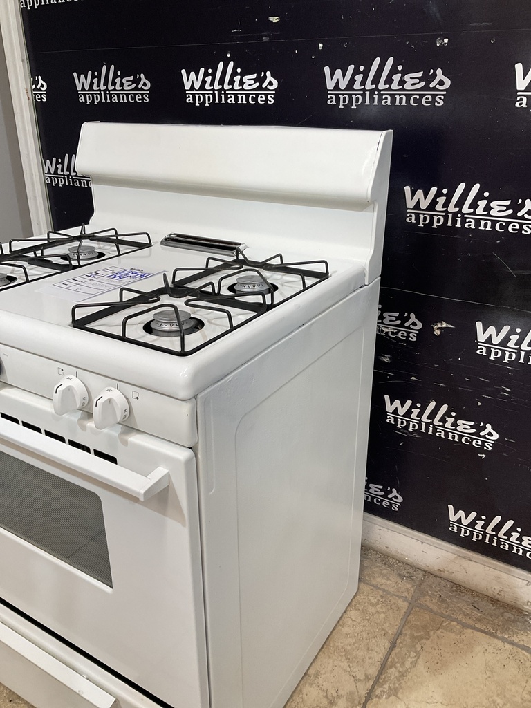 Frigidaire Used Natural Gas Stove 30inches (White ) 