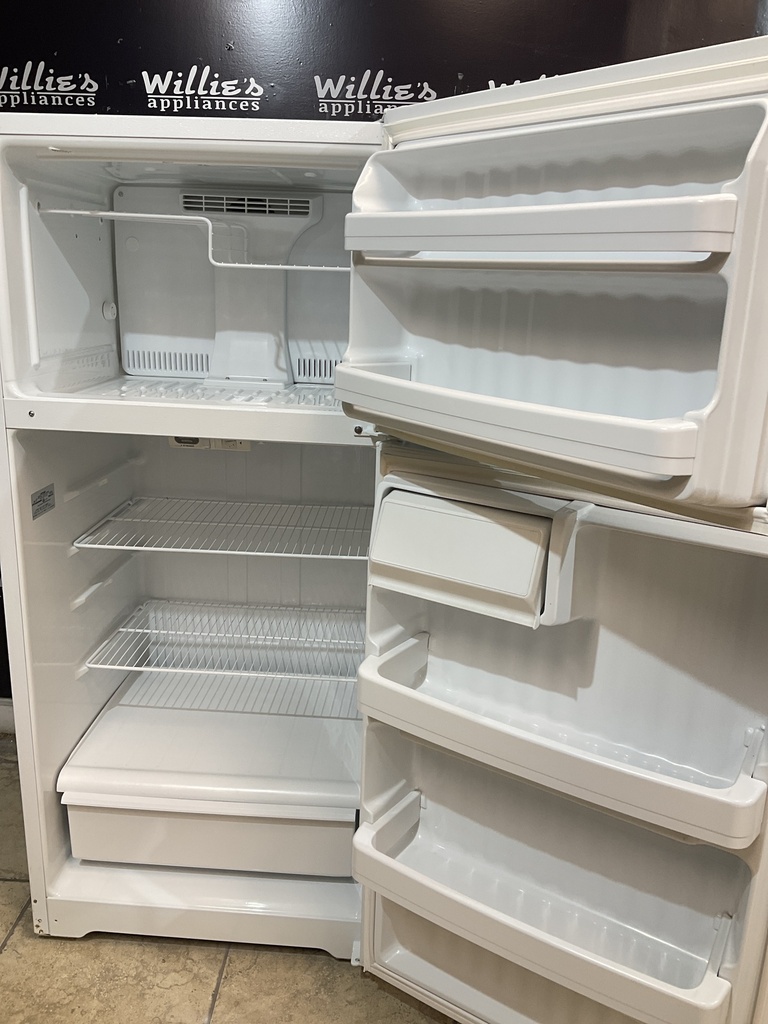 Hotpoint Used Refrigerator Top and Bottom 28x61 1/2” (White) 