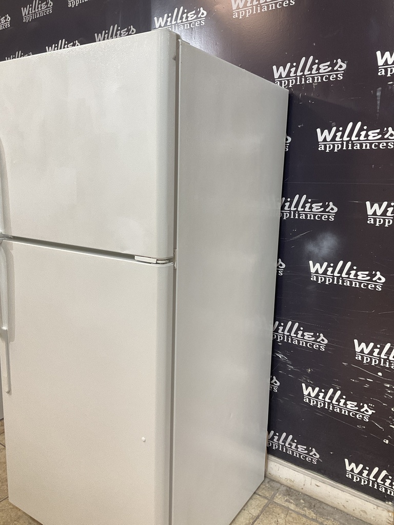 Ge Used Refrigerator Top and Bottom 30x66 1/2” (White) 