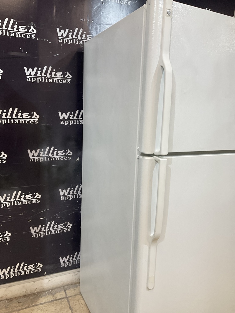Ge Used Refrigerator Top and Bottom 30x66 1/2” (White) 