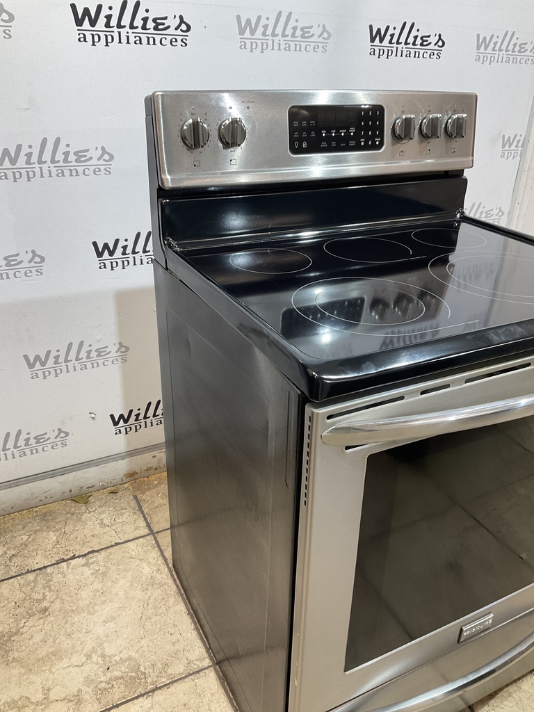 Frigidaire Used Electric Stove 220 volts (40/50 AMP) 30inches {no cord} (Stainless steel) 
