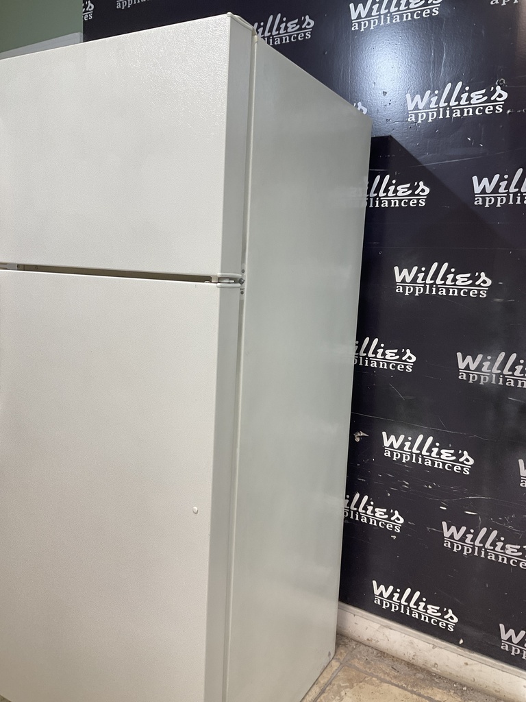 Ge Used Refrigerator Top and Bottom 28x67 1/2” (Bisque) 