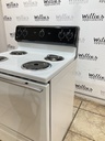 Ge Used Electric Stove 220 volts (40/50 AMP) 30inches {no cord} (White/Black) 