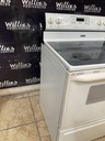 Magic Chef Used Electric Stove 220volts (40/50 AMP) 30inches {4 prong} (White) 
