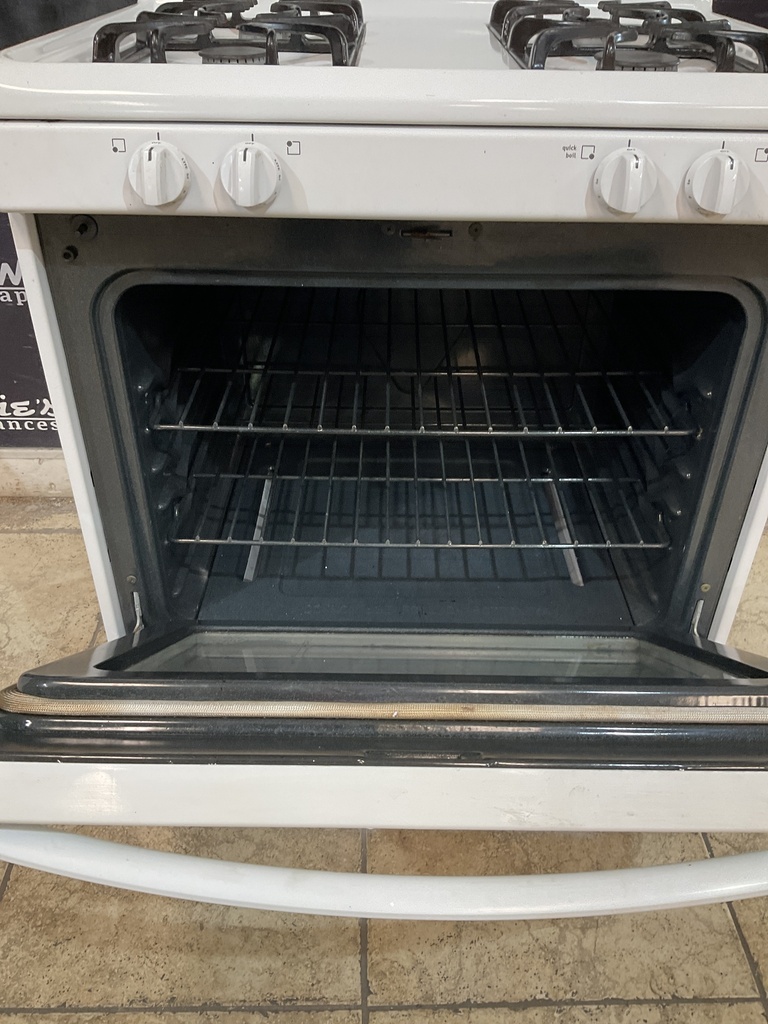 Frigidaire Used Natural Gas Stove 30inches (White) 