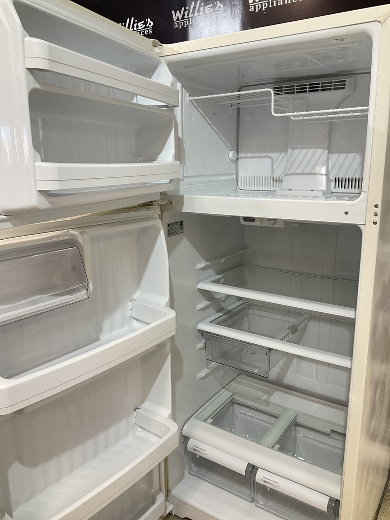 Ge Used Refrigerator Top and Bottom 28x67 (Bisque) 
