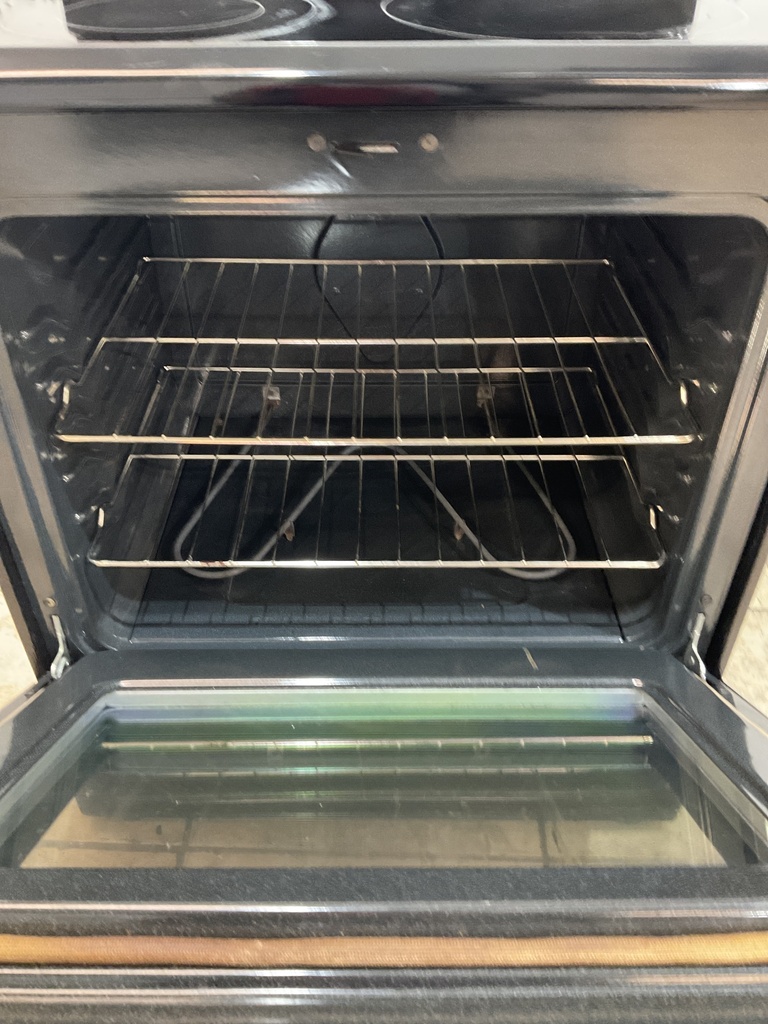 Frigidaire Used Electric Stove 220volts (40/50 AMP) 30inches {no cord} (Stainless steel)