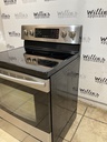 Samsung Used Electric Stove 220volts (40/50 AMP) 30inches {no cord} (Stainless steel) 