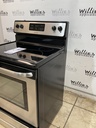Frigidaire Used Electric Stove 220volts (40/50AMP) 30inches {4 prong} (Stainless steel) 