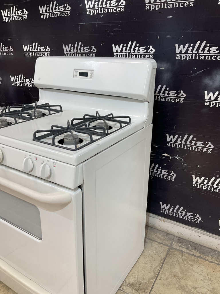 Ge Used Natural Gas Stove 30inches (White) 