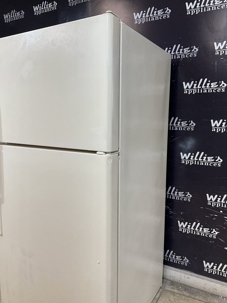 Ge Used Refrigerator Top and Bottom 33x67 (Bisque) 