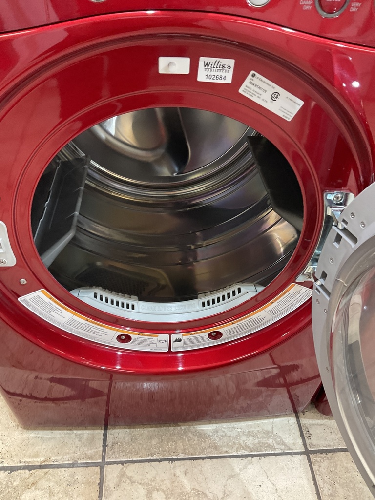 Lg Used Electric Set Washer/Dryer 220volts (30 AMP) 27inches {no cord} (Red)