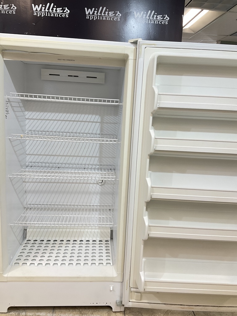 Frigidaire Used Freezer Upright 32x65 (White) 